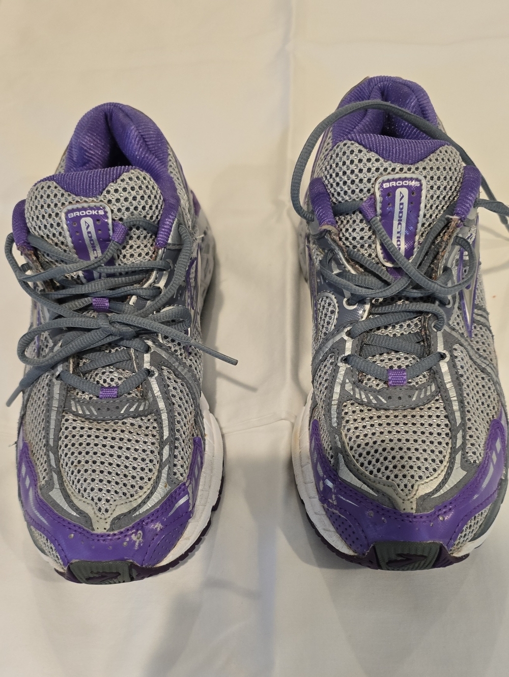 Brooks Addiction Women's Gray and Purple Running Shoes